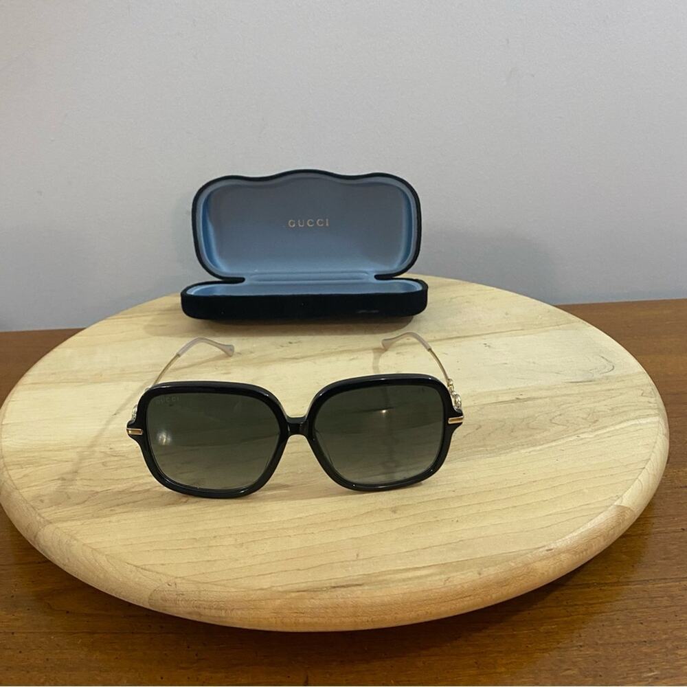 GUCCI GG0884SA Women's Square‎ Sunglasses Black Frame Sz 58-14-145 Authentic